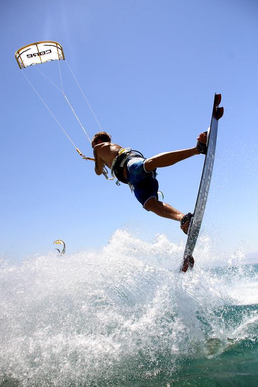 The Breakers Diving And Surfing Lodge Soma Bay Hurghada Exterior photo