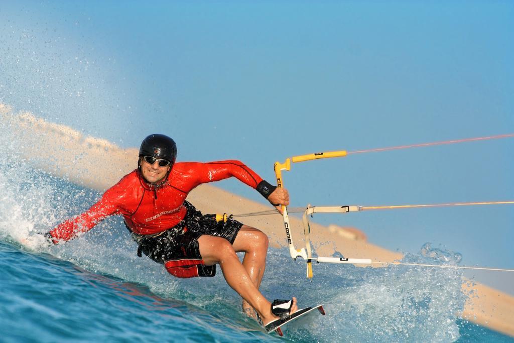 The Breakers Diving And Surfing Lodge Soma Bay Hurghada Exterior photo