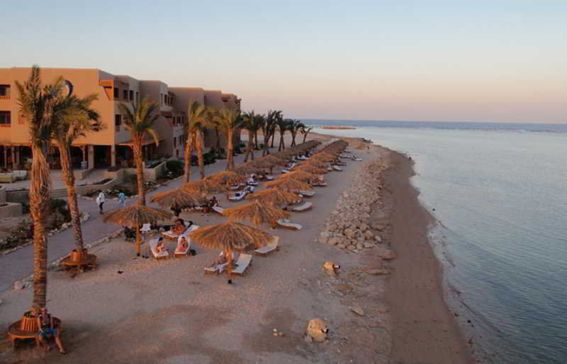 The Breakers Diving And Surfing Lodge Soma Bay Hurghada Exterior photo