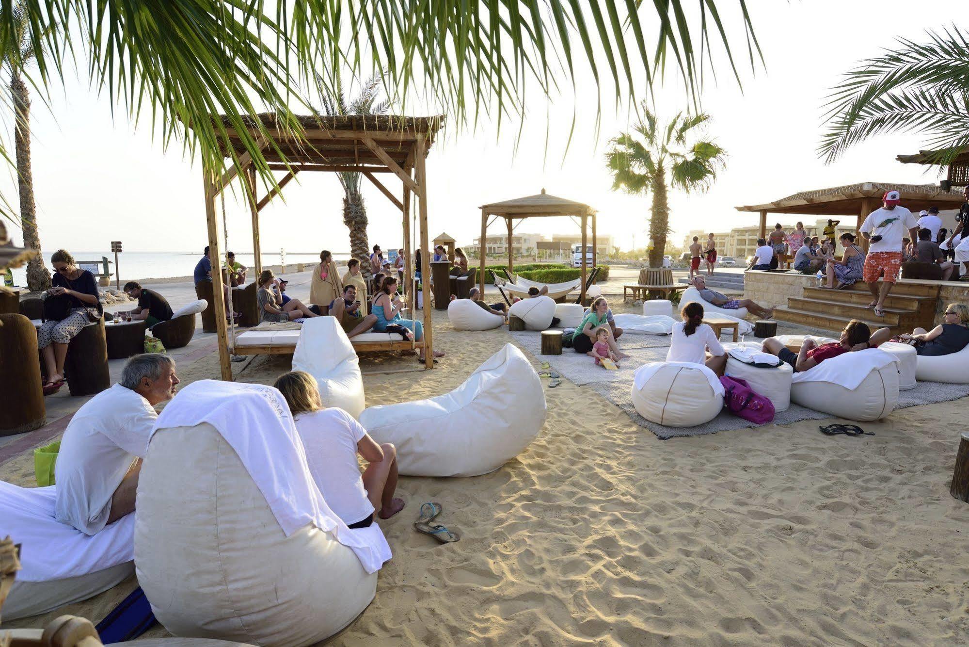 The Breakers Diving And Surfing Lodge Soma Bay Hurghada Exterior photo